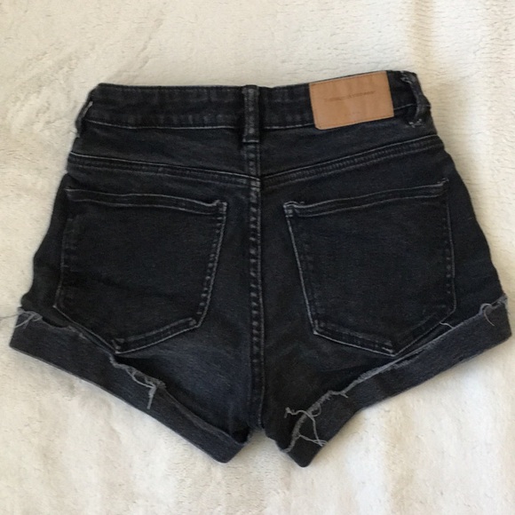 Black denim Zara shorts - Picture 2 of 3